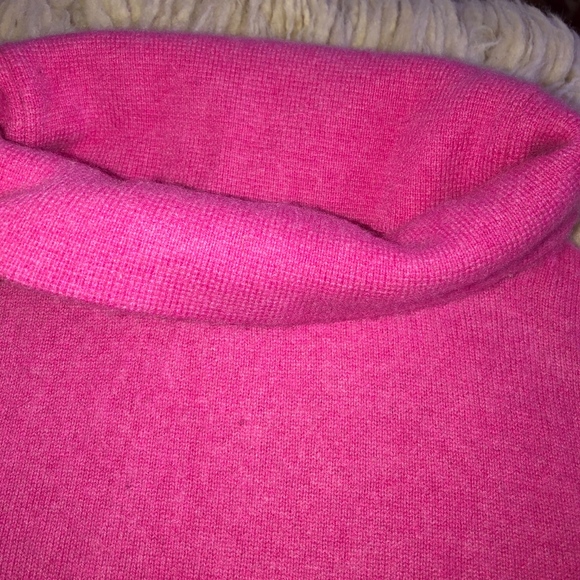 TALBOTS 100% cashmere pink sweater/vented sides - Picture 7 of 8